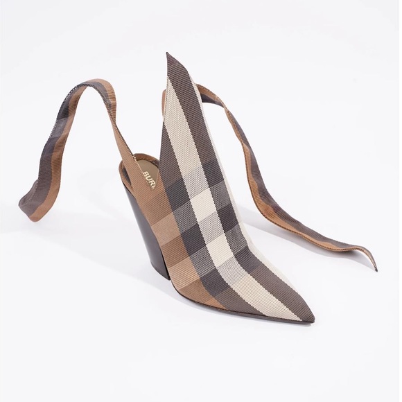 Burberry Women’s  Heeled Boots Amy Vintage Check Slingback Pumps Size 40.5 $960 - Picture 2 of 16